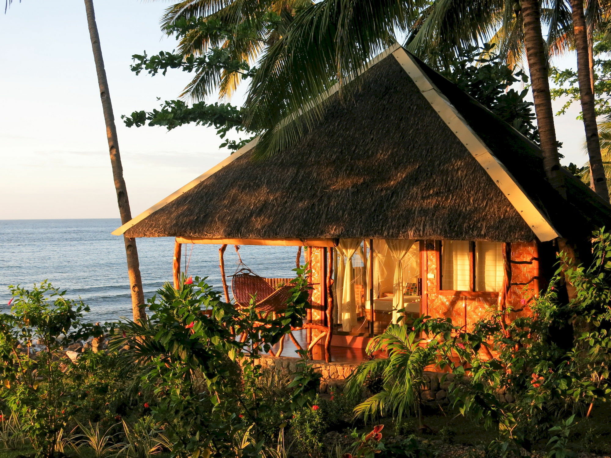 Camiguin Volcan Beach Eco Retreat & Dive Resort Mambajao Luaran gambar